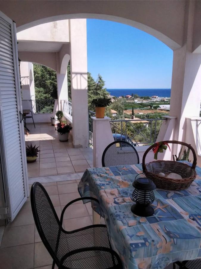 West Red Rock And View Leonidio Maisonette Studio Екстериор снимка
