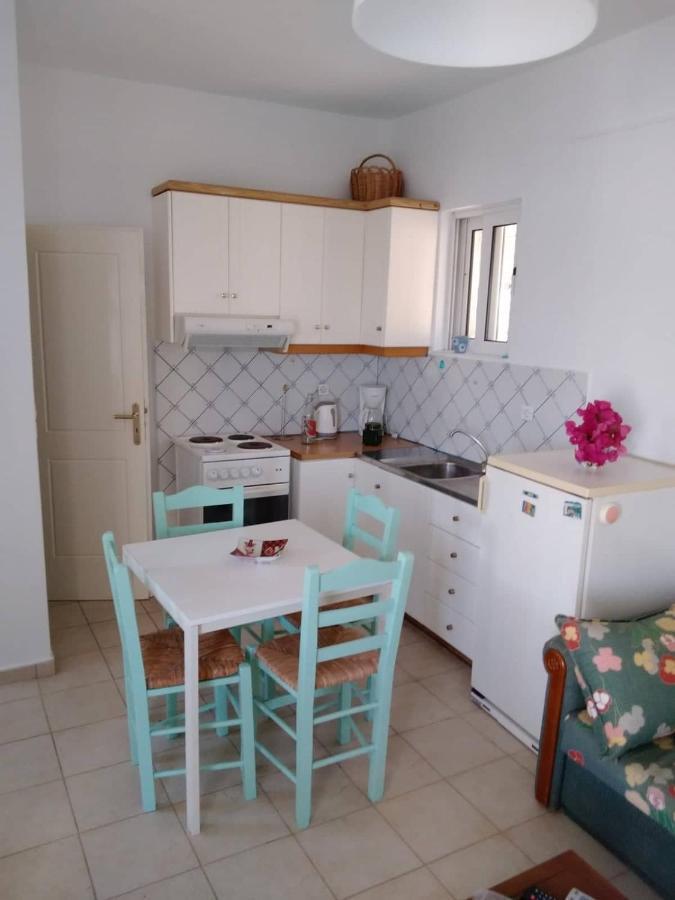 West Red Rock And View Leonidio Maisonette Studio Екстериор снимка